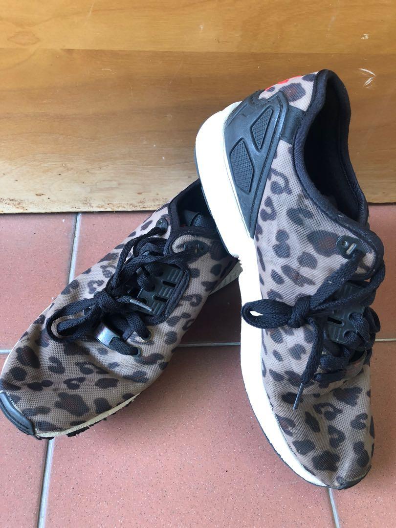 adidas torsion leopard