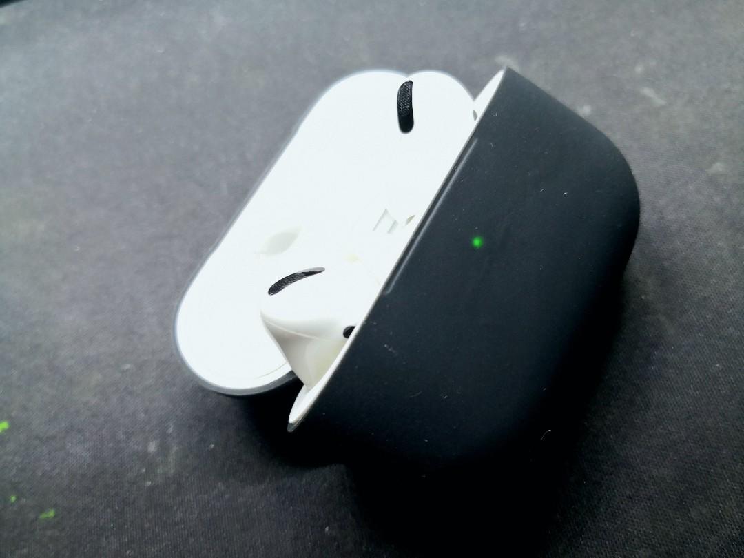 Why Is My AirPods Case Not Charging? Common Causes And