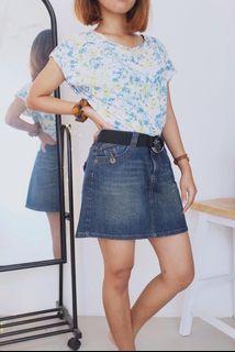 BENNETON Floral Top