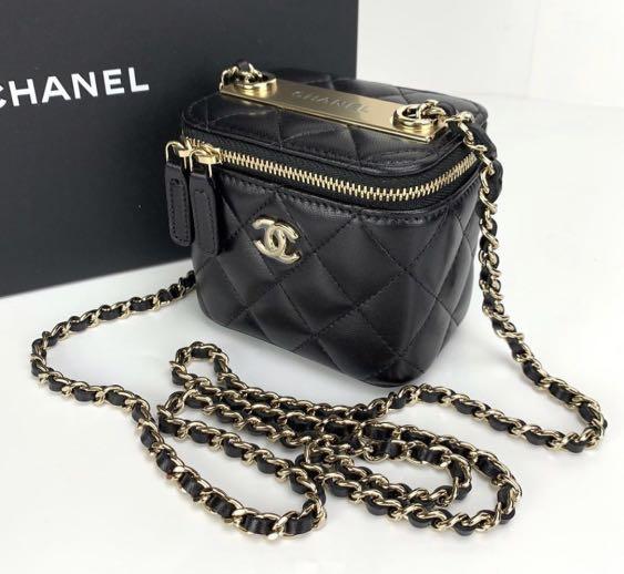 🦄🔥SOLD! CHANEL 20A Micro Vanity Case Black Lambskin, Women's Fashion,  Bags & Wallets, Cross-body Bags on Carousell