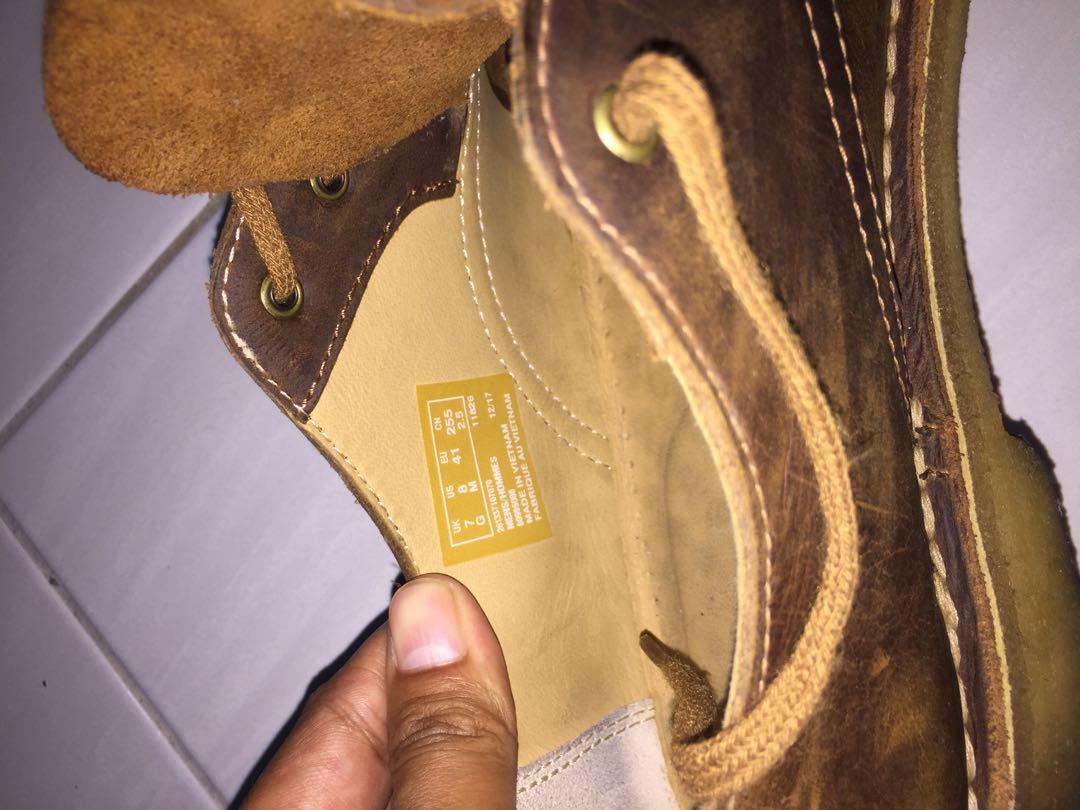 clarks desert crosby beeswax