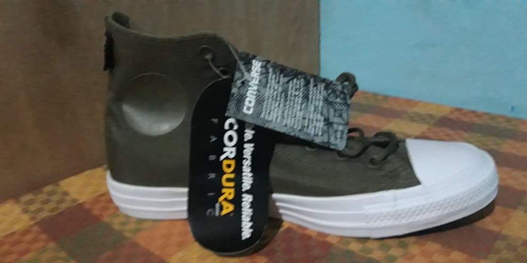 Converse (Category: Sneakers) located in Angono. Submitted by katzreena (Listing ID 1031153944, Image 3). Description: Brandnew original Converse Size 9 Army green Highcut .
