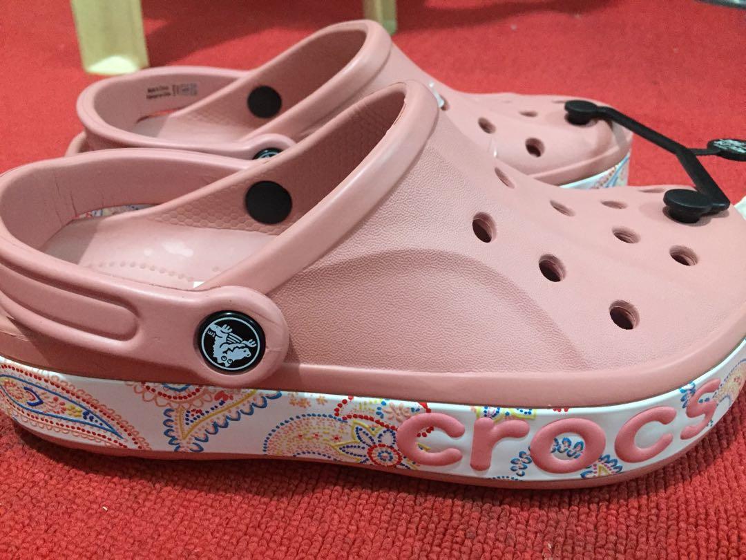 Crocs for top female