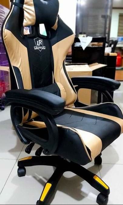 Gaming chair gold and black deals