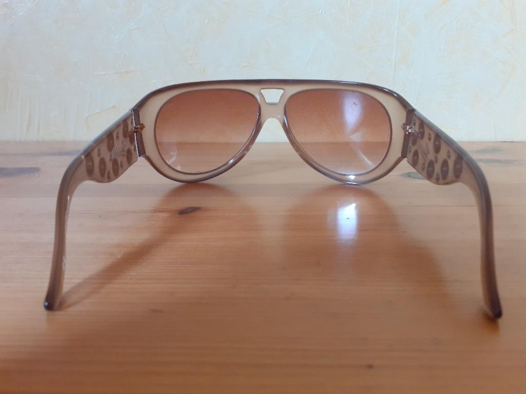 gucci studded glasses