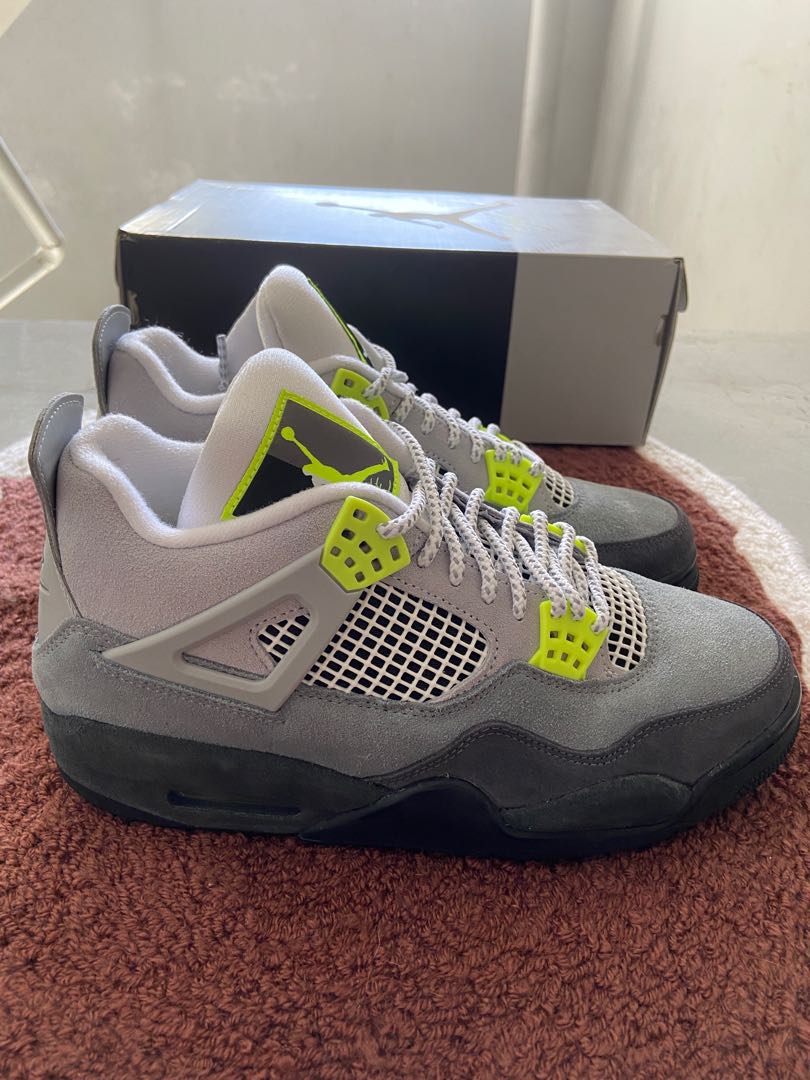 retro 4 jordans se