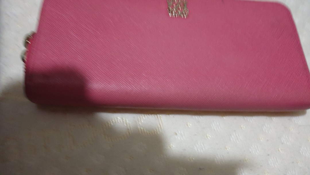 pink louis quatorze wallet