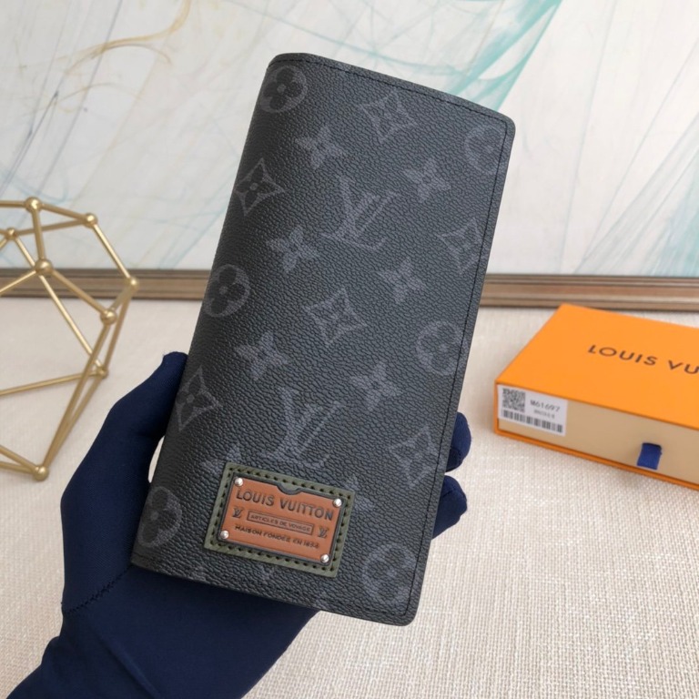 Lv brazza wallet price new arrivals