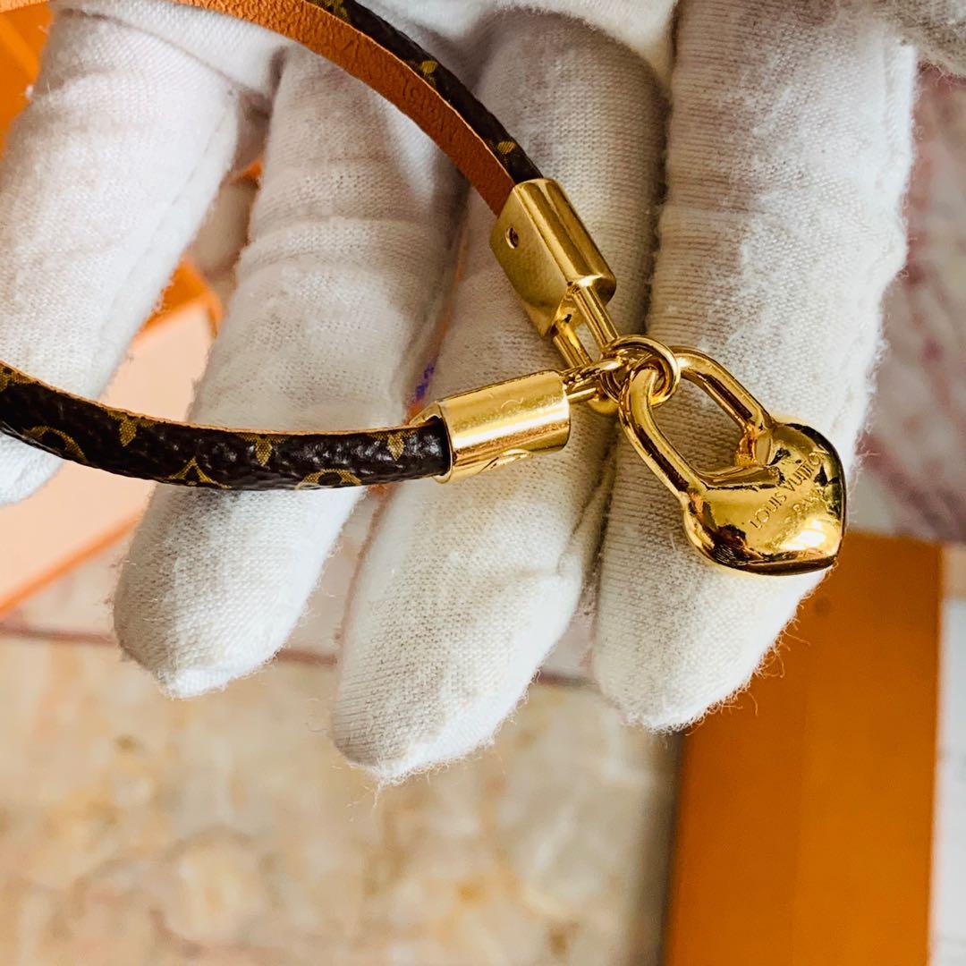 Louis Vuitton LV monogram leather heart bracelet Crazy in lock