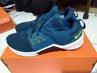 (Kategori: ) berada di . Dikirim oleh jonathan0819 (ID iklan 1031082290, Gambar 1). Deskripsi: .