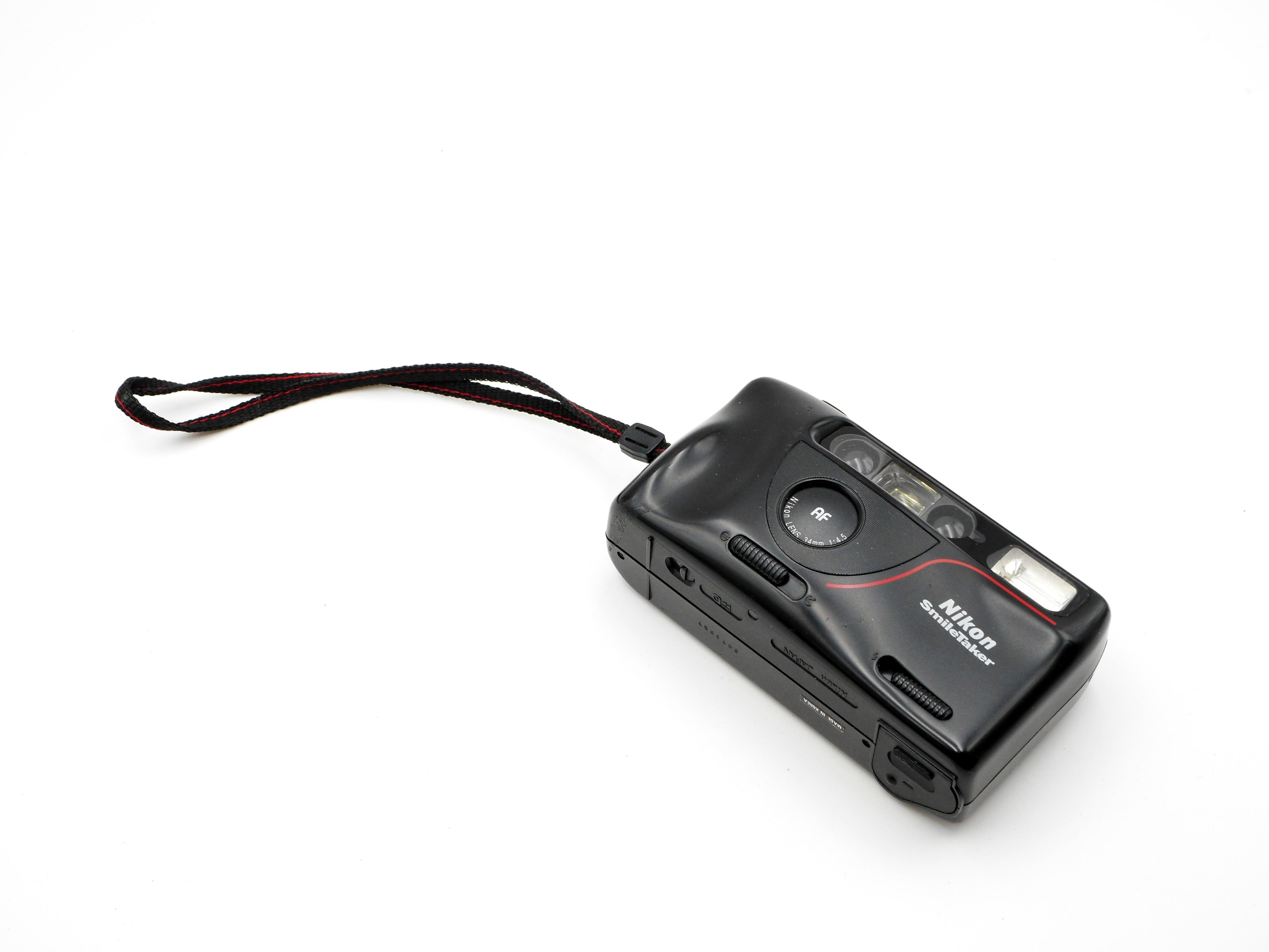 nikon smile taker camera