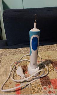 Oral B electric Toothbrush