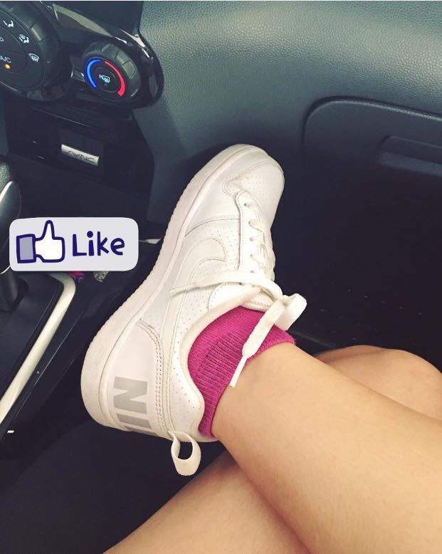 nike court royale white