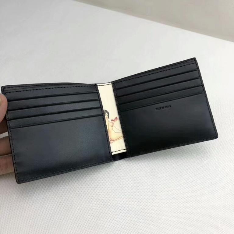 Paul Smith men wallet (with sexy hot chick printing), Men's Fashion,  Watches  Accessories, Wallets  Card Holders on Carousell