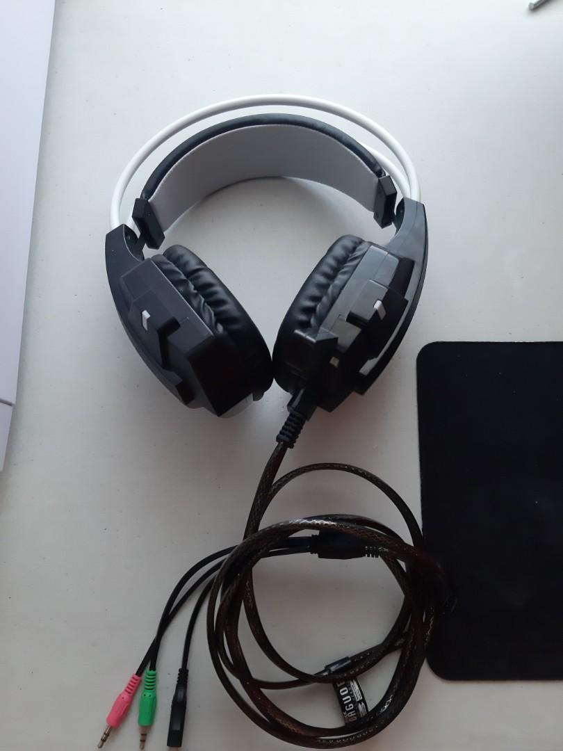 Rakk headphones (Category: Headphones & Headsets) located in Cebu City. Submitted by ebacayo7 (Listing ID 1031023837, Image 1). Description: selling my rakk daguob 7 months old. seldom used kay dili kaayo into gaming. no defects or hidden issues. check all you want price is still negotiable..