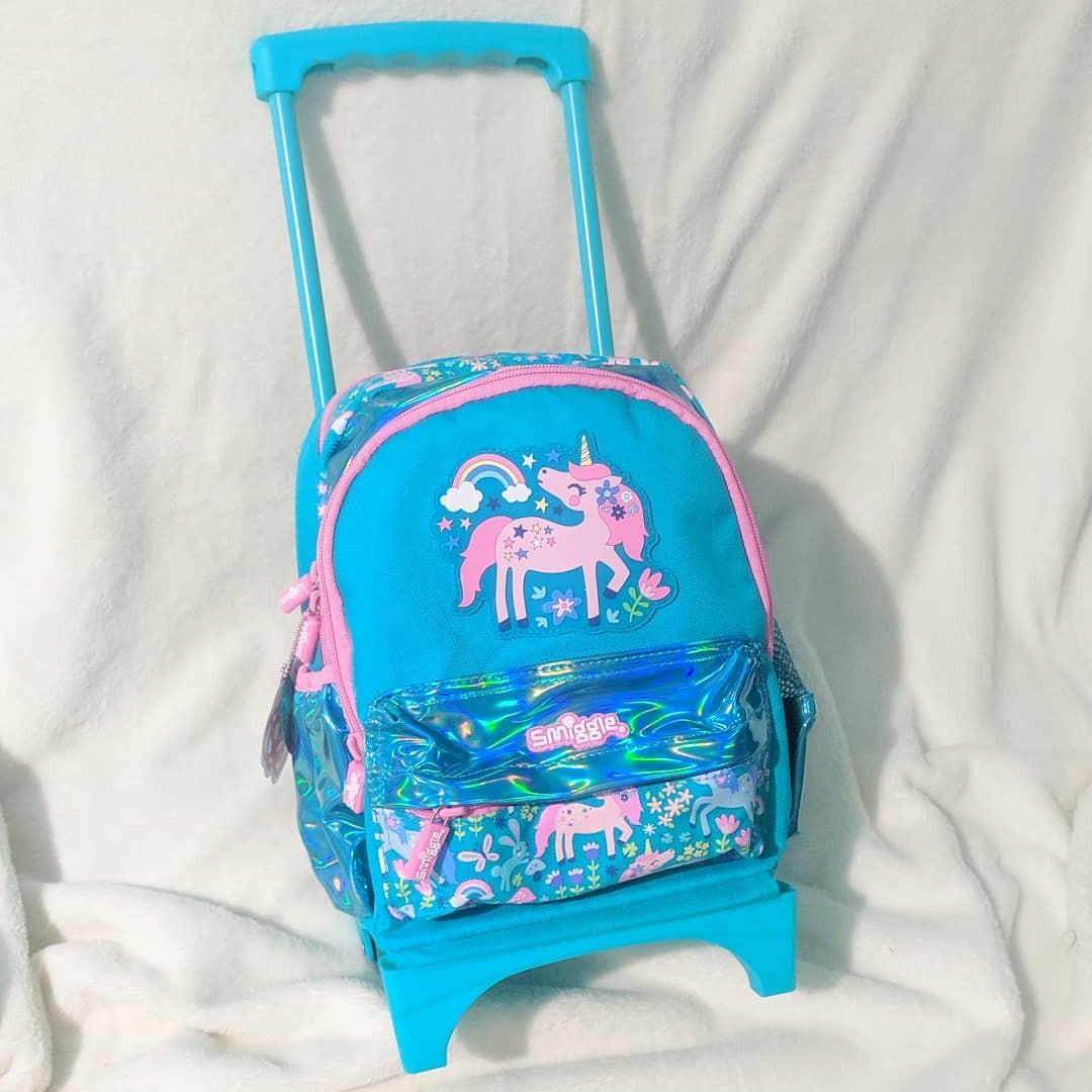 smiggle suitcase bag