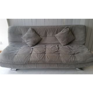 (Category: ) located in . Submitted by jaccly (Listing ID 1031125813, Image 1). Description: .