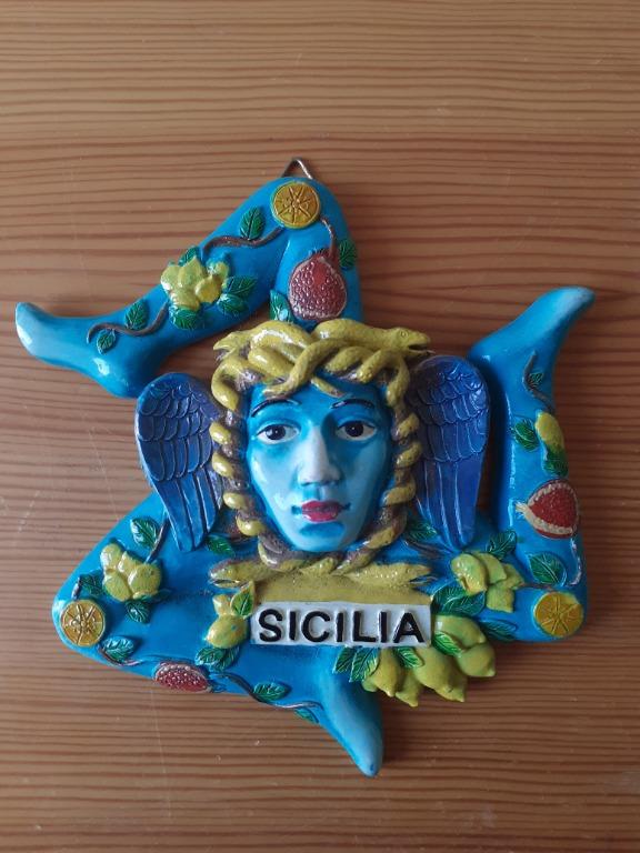 Trinacria Sicily Wall Decor Antiques Vintage Collectibles On Carousell
