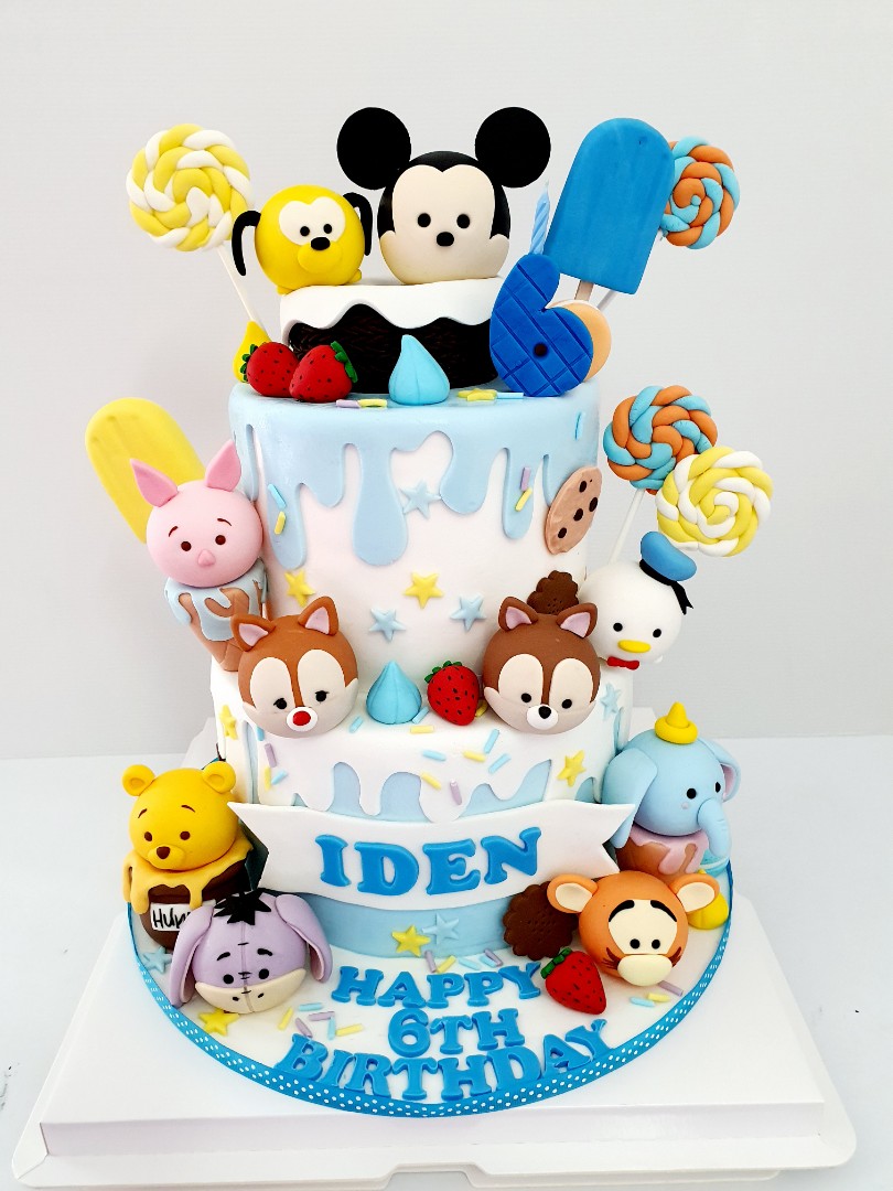 Tsum Tsum Birthday Cake with Fondant Sculptures – MMC Bakes