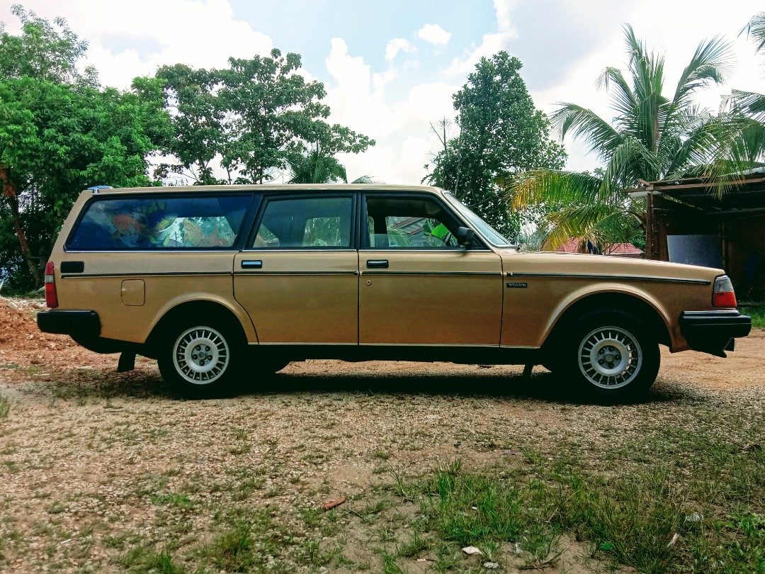 Volvo 245 Wagon Cars Cars For Sale On Carousell