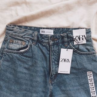 (Category: ) located in . Submitted by clariseee (Listing ID 1031056145, Image 1). Description: .