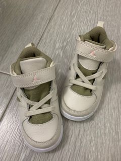 （分類：）位於 。 由 c_221133 提交（商品編號 1031429977，圖片 1）。簡介： 。