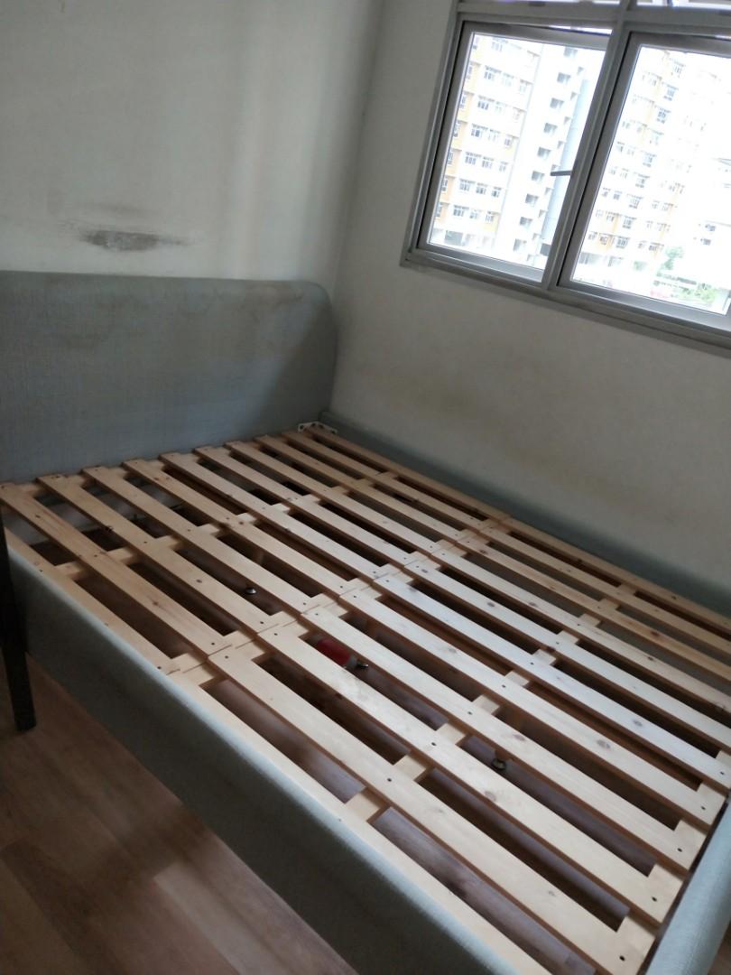 Bed frame (Category: Bed Frames & Mattresses) located in Singapore. Submitted by adellooi68 (Listing ID 1031268534, Image 1). Description: giving away bed frame for free.