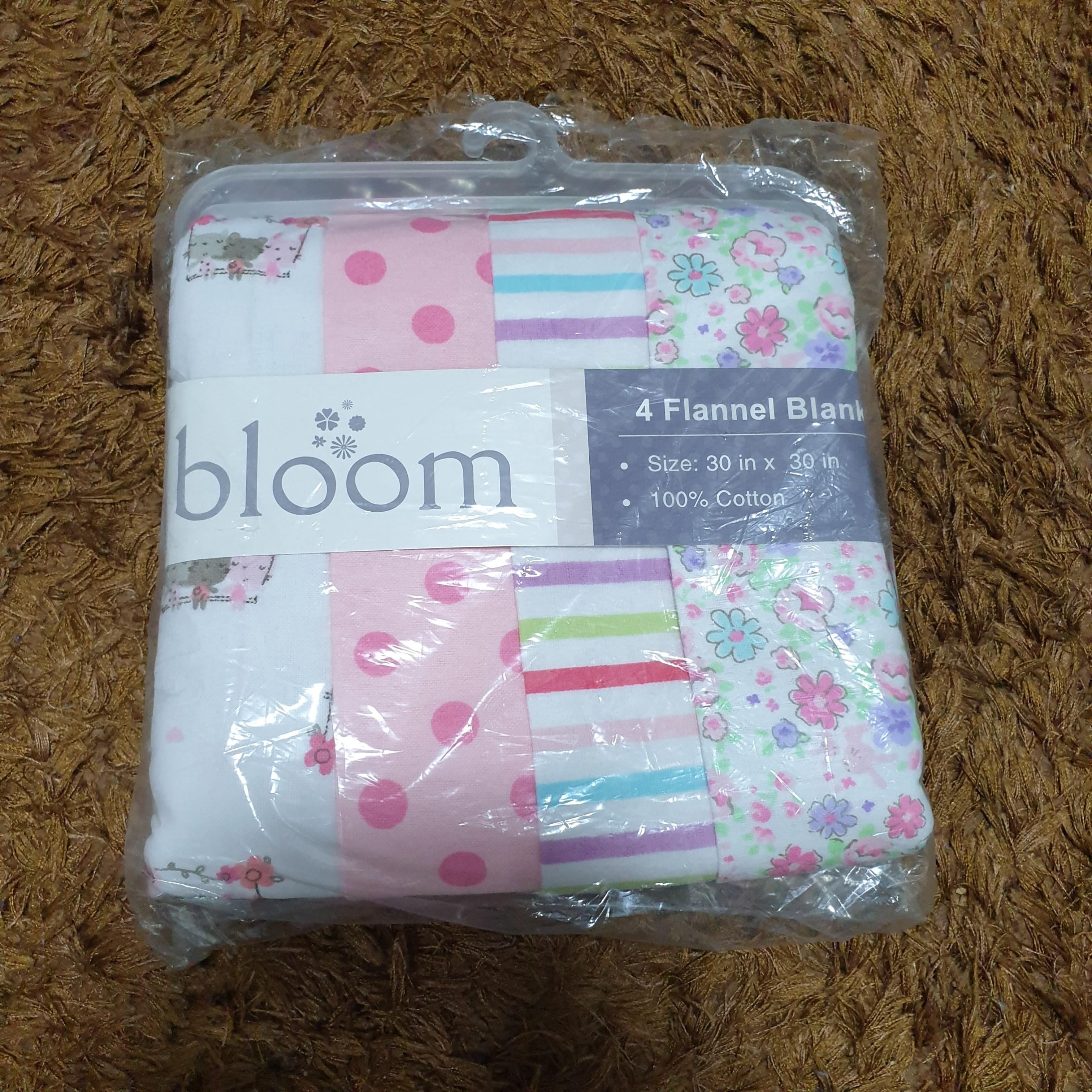 Bloom 4 flannel blanket (Category: Other Baby Bathing & Changing Needs) located in Manila. Submitted by loft1890 (Listing ID 1031421033, Image 1). Description: brand new bloom 4pcs flannel blanket mall price 500.00.