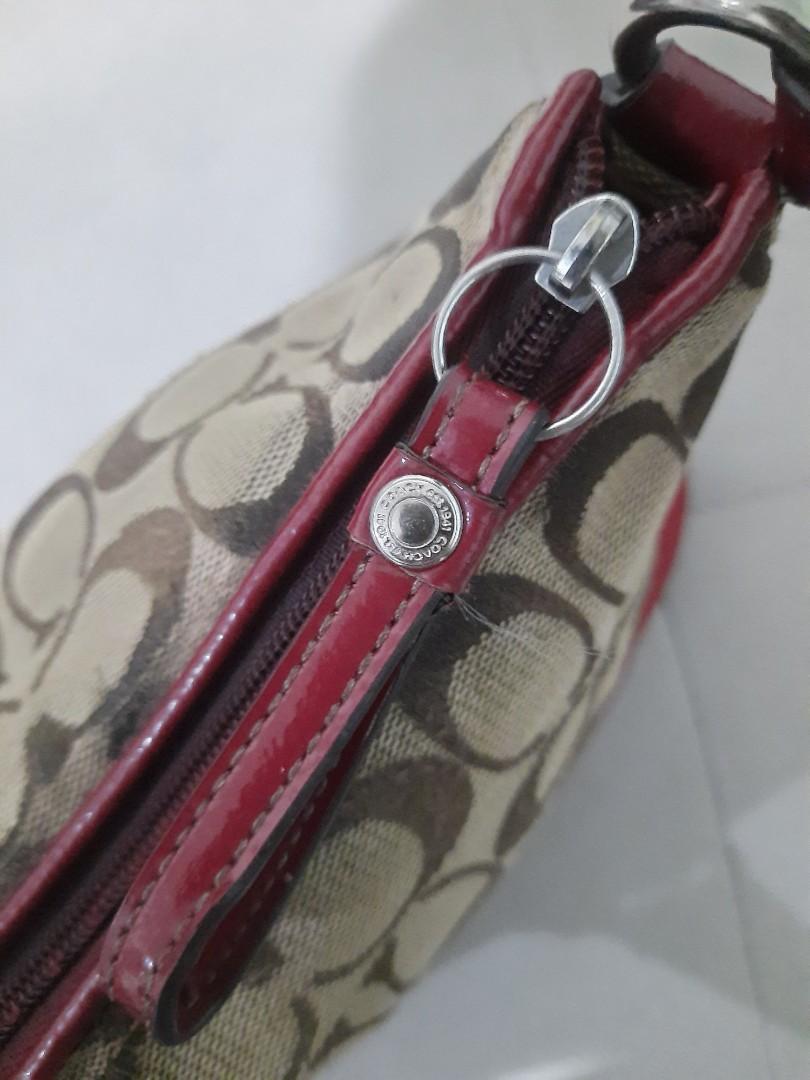 Coach clutch authentic, Fesyen Wanita, Tas & Dompet di Carousell