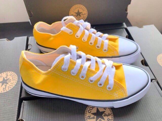 Converse Chuck Taylor lowcut yellow 