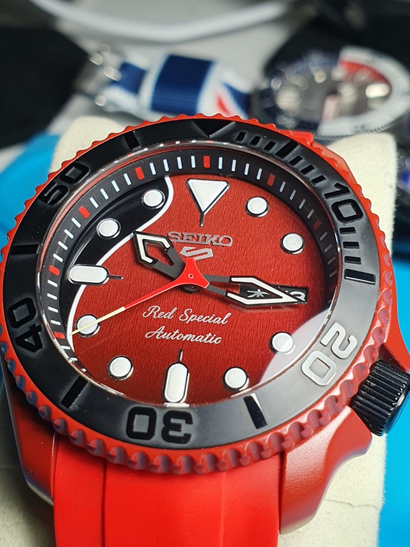 Custom SKX Red Special, Luxury, Watches on Carousell