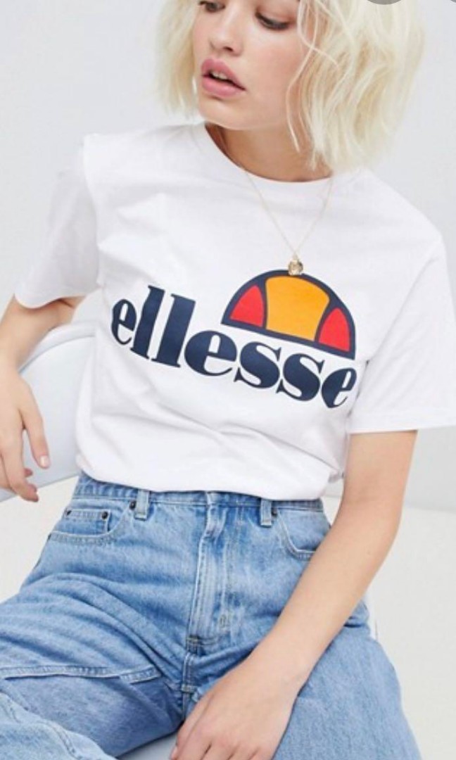 Ellesse boyfriend t-shirt with chest 