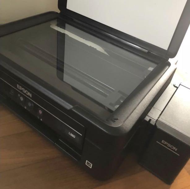 Epson Printer (Category: Printers, Scanners & Copiers) located in Singapore. Submitted by jhemajems (Listing ID 1031407541, Image 2). Description: Need to change the ink pipes that's why selling cheap.