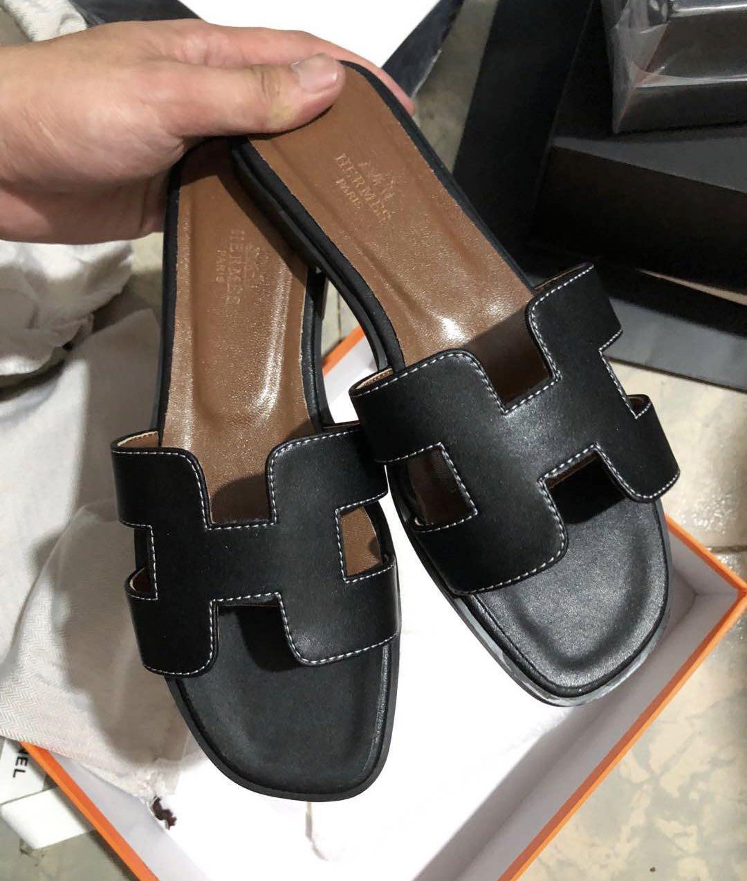 oran sandal black