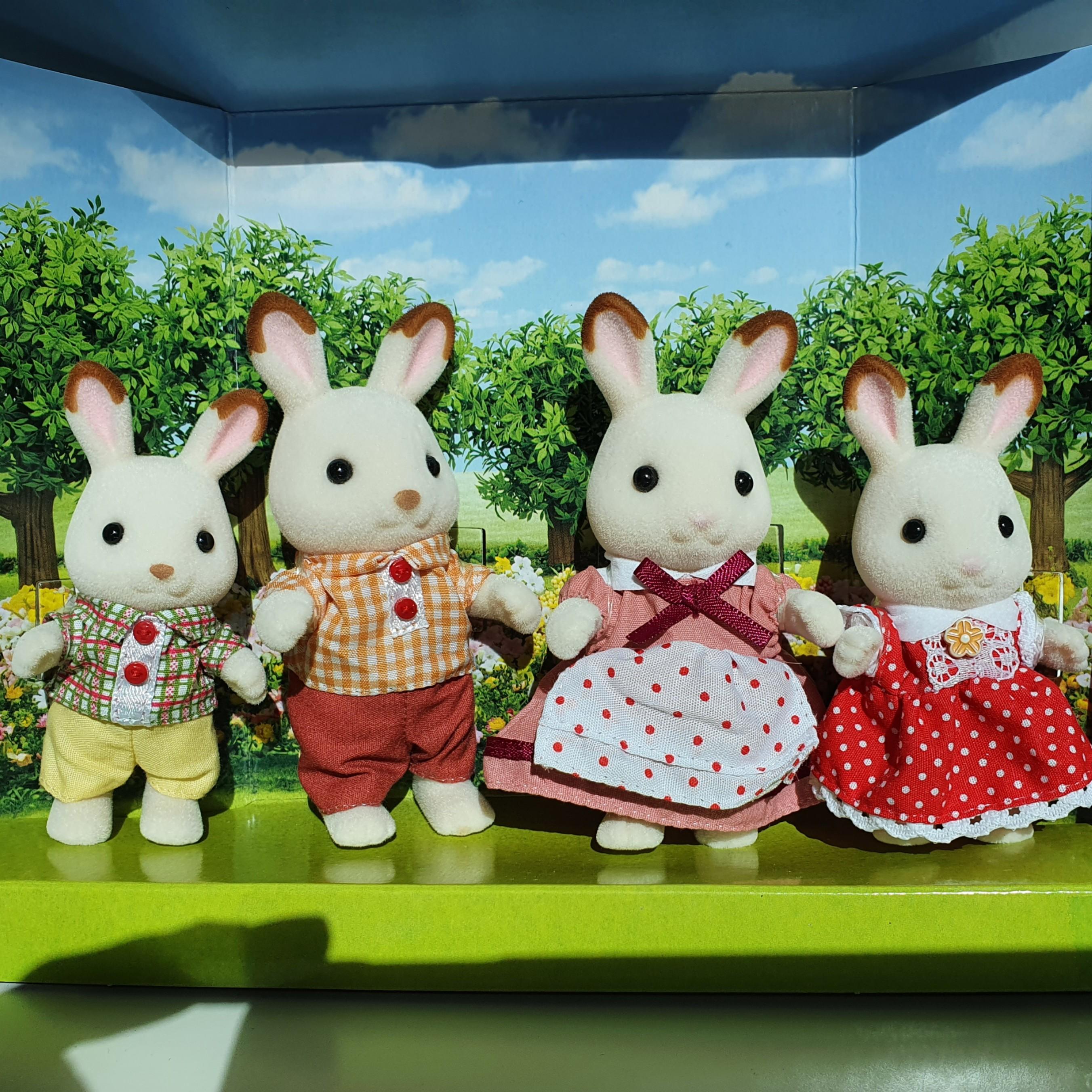 calico critters cottontail rabbit family