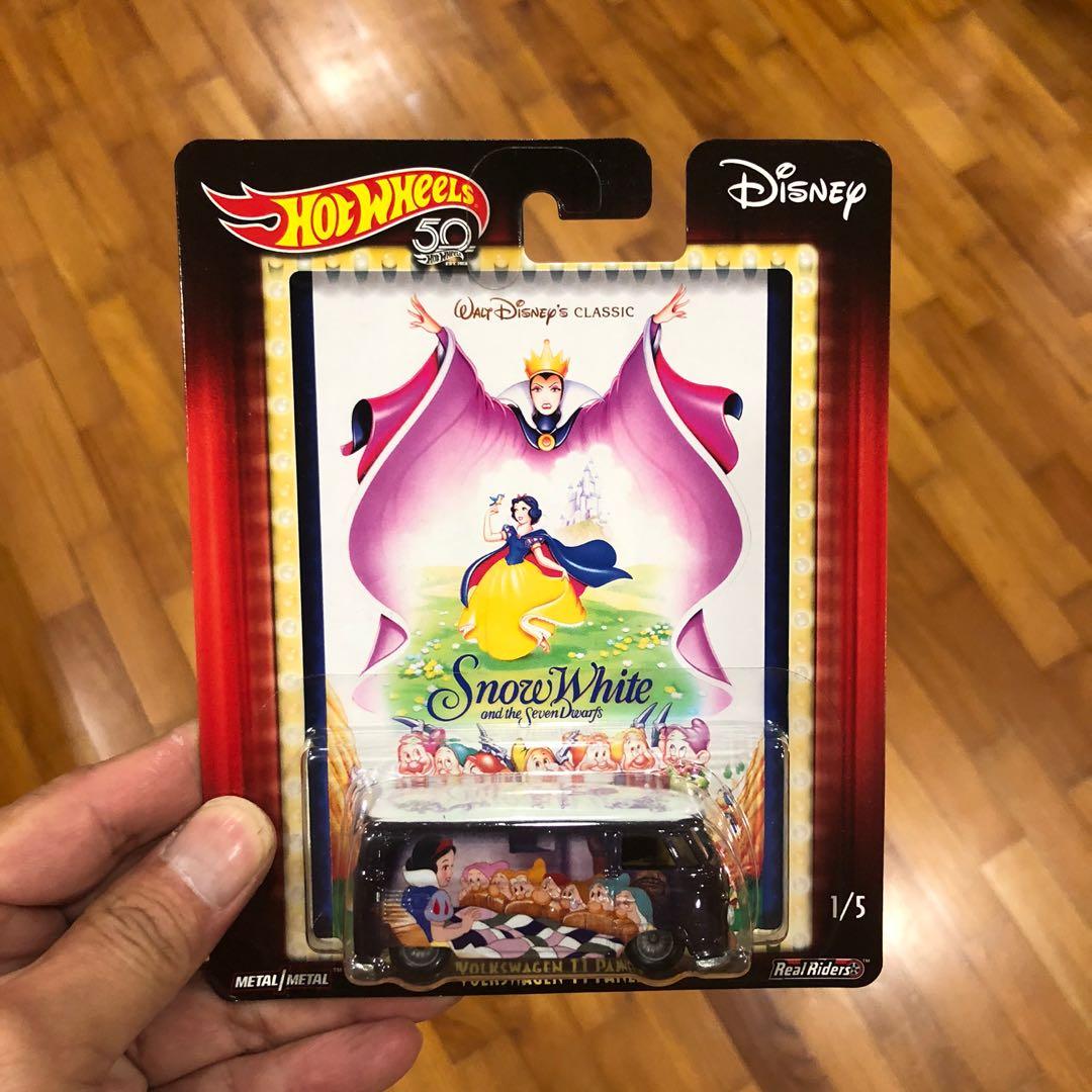 Hot Wheels Disney Snow White Volkswagen T1 Panel Hobbies Toys