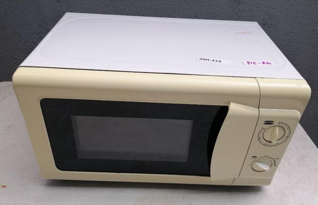 Tesco store microwave oven