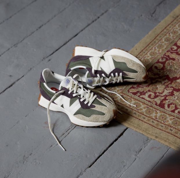 New Balance 327, Women's Fashion 