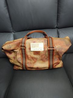 （分類：）位於 。 由 lululo77 提交（商品編號 1031390138，圖片 1）。簡介： 。