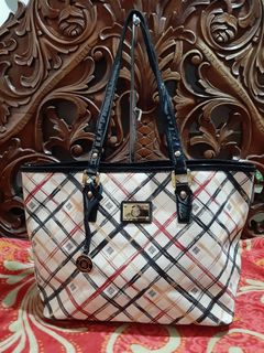 (Category: ) located in . Submitted by mypreloved1021 (Listing ID 1031379145, Image 1). Description: .