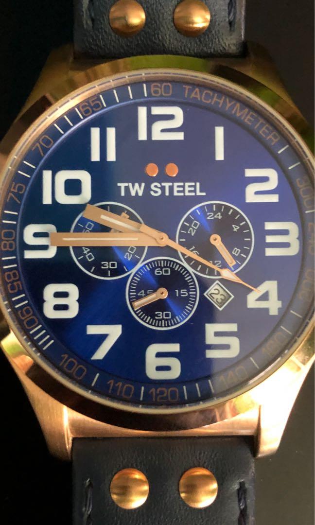 TW STEEL (Category: Men's Watches) located in Quezon City. Submitted by marky18 (Listing ID 1031265157, Image 1). Description: Authentic TW STEEL 45mm. Original price 16,500.