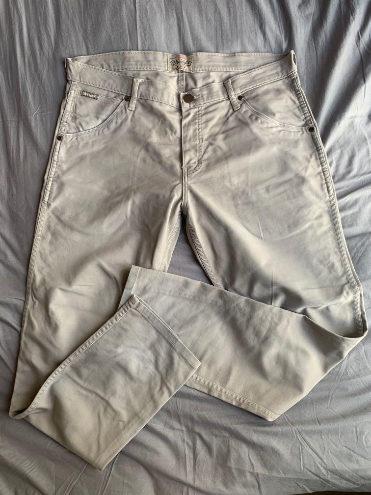 mens wrangler khaki jeans