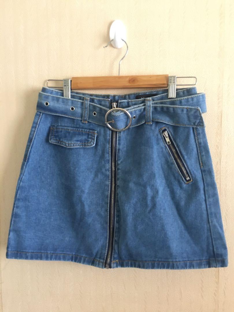 zip front denim mini skirt