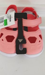 (Category: ) located in . Submitted by raisya_wardrobe (Listing ID 1031630273, Image 1). Description: .