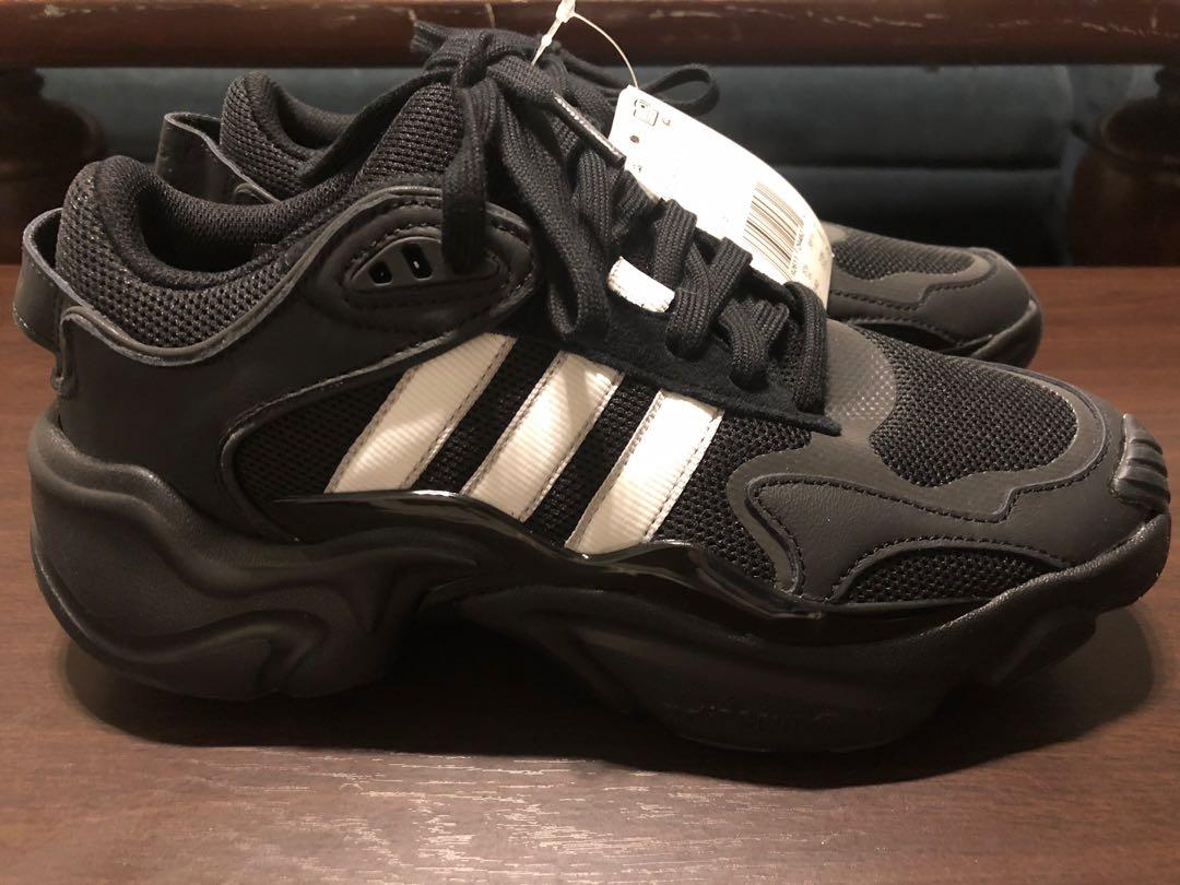 Adidas Runner-BLACK PINK SHOES-CHUNKY Women's Fashion, Footwear, Sneakers on Carousell