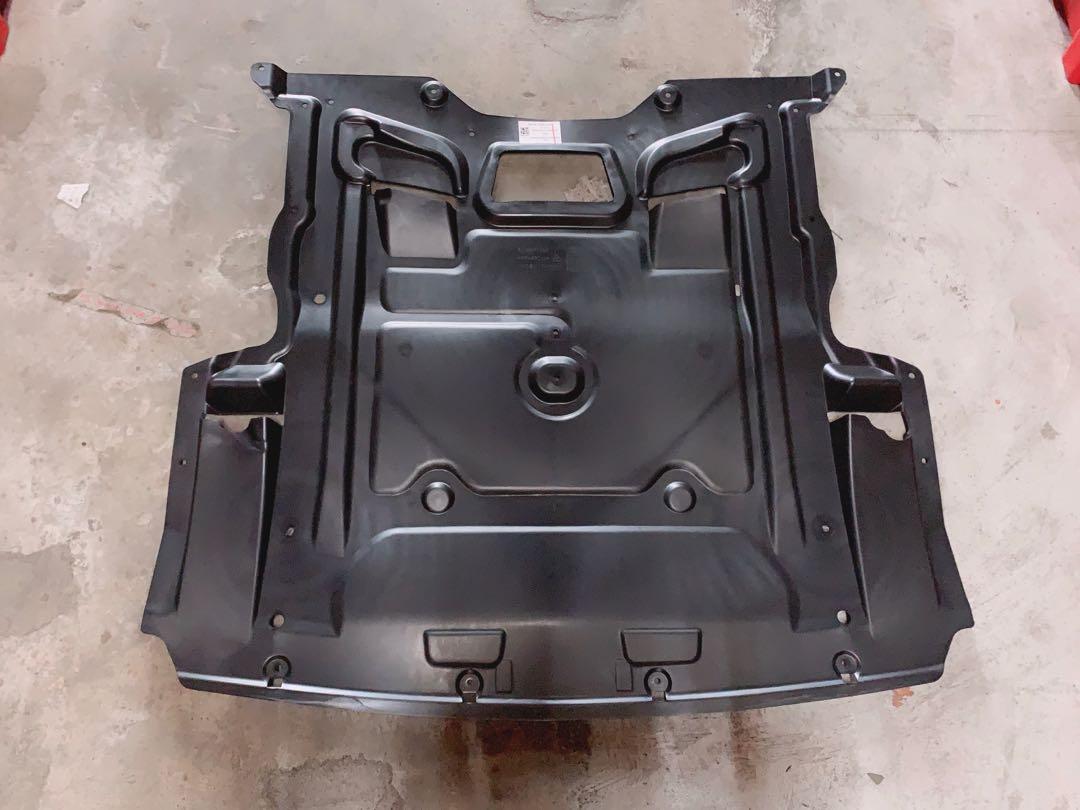 BMW 5 Series F10 Engine Lower Cover Undercarriage Cover Auto