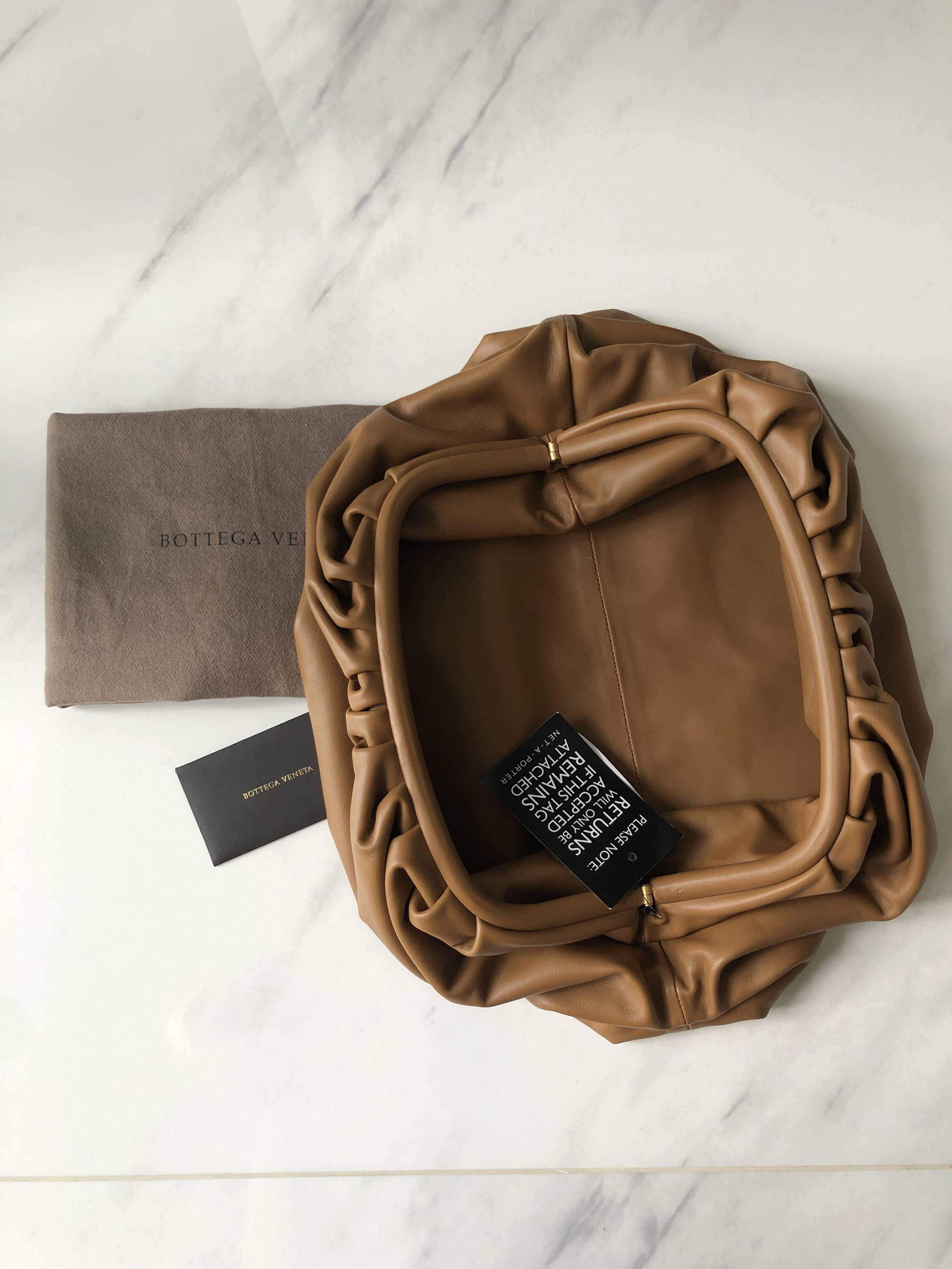 Bottega veneta store pouch large