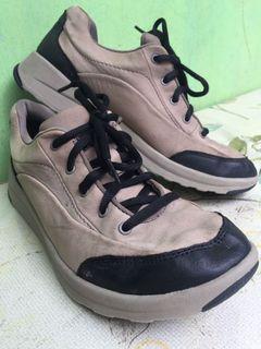 clarks shoes branches