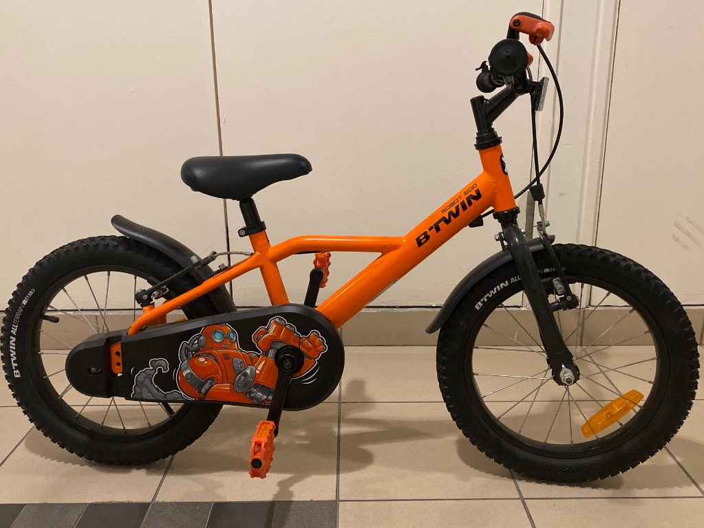 Decathlon 16 inch bicycle Btwin kids 500 16 INCH BIKE 4 6 YEARS