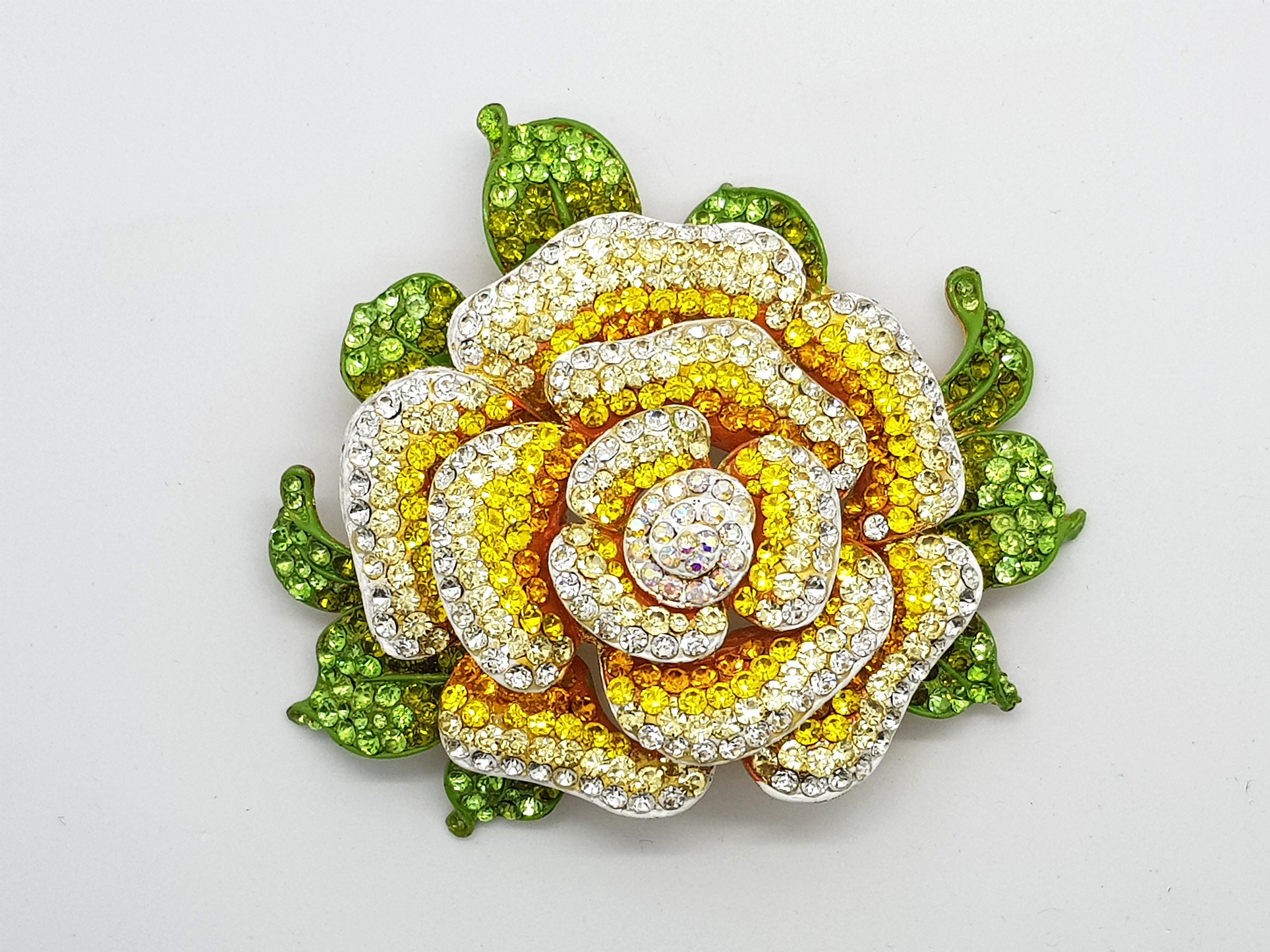 Extra Large Xl Yellow Rose Flower Swarovski Crystal And Enamel Metal Brooch Pin No Brand Women S Fashion Jewelry Organizers Brooches On Carousell